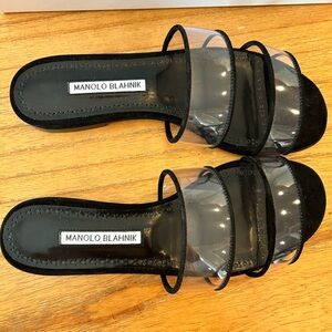 Manolo blahnik flat sandals size 38 NWT